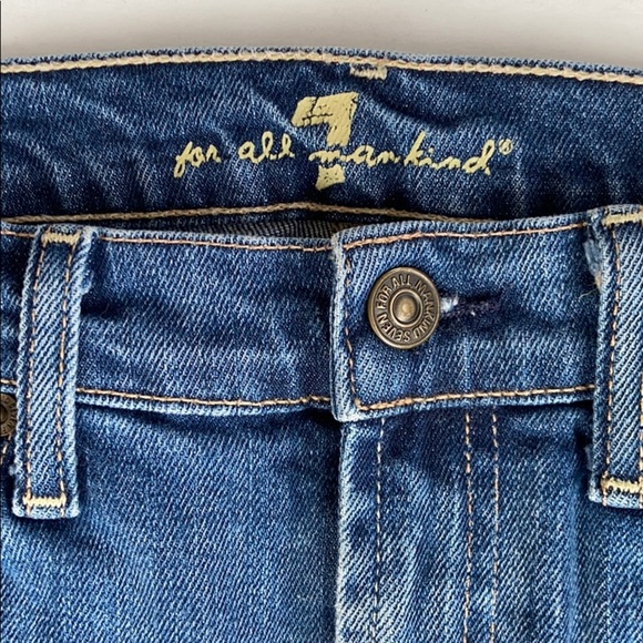 EUC 7 for all mankind denim skirt - Picture 2 of 8